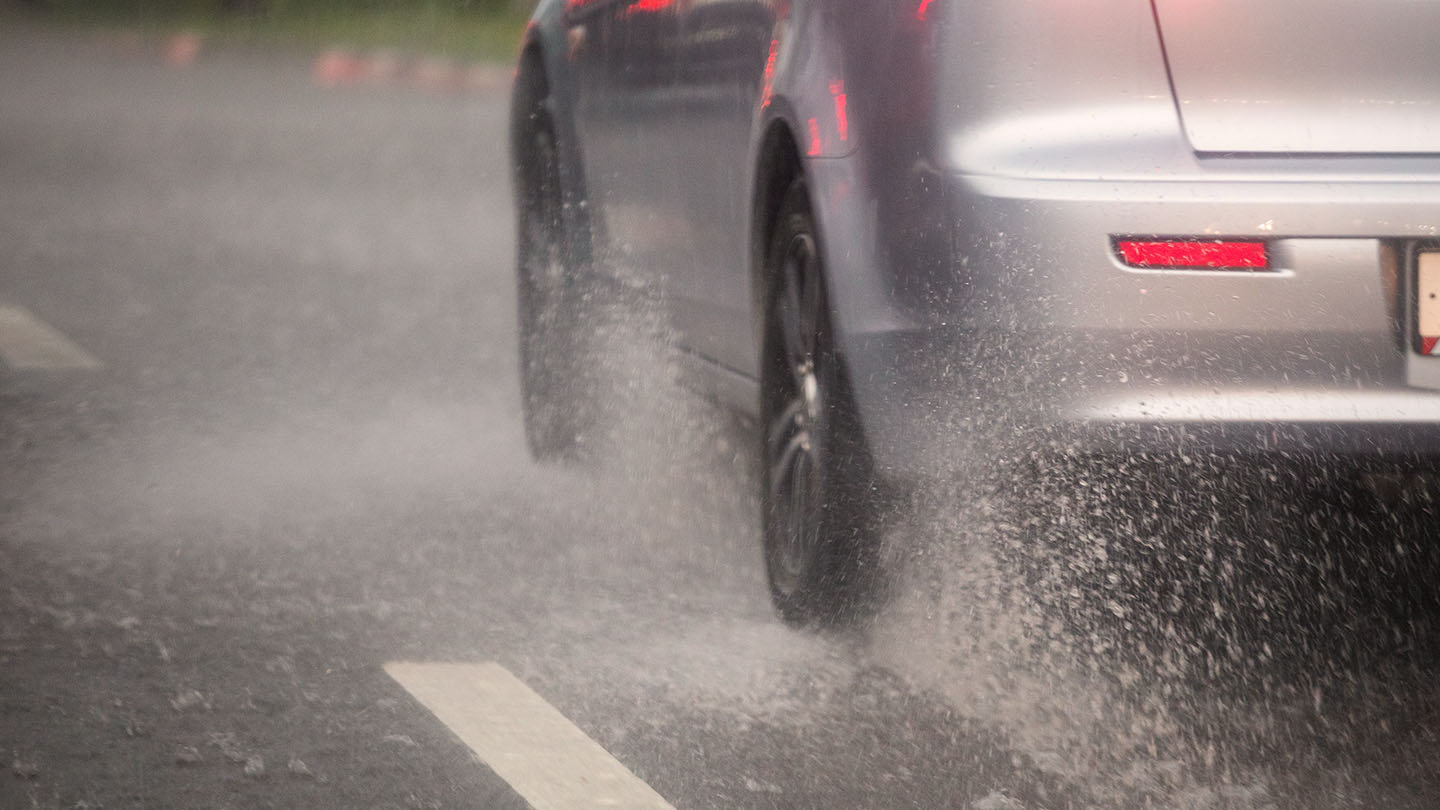 Cómo actuar en caso de aluvión si estás en el coche