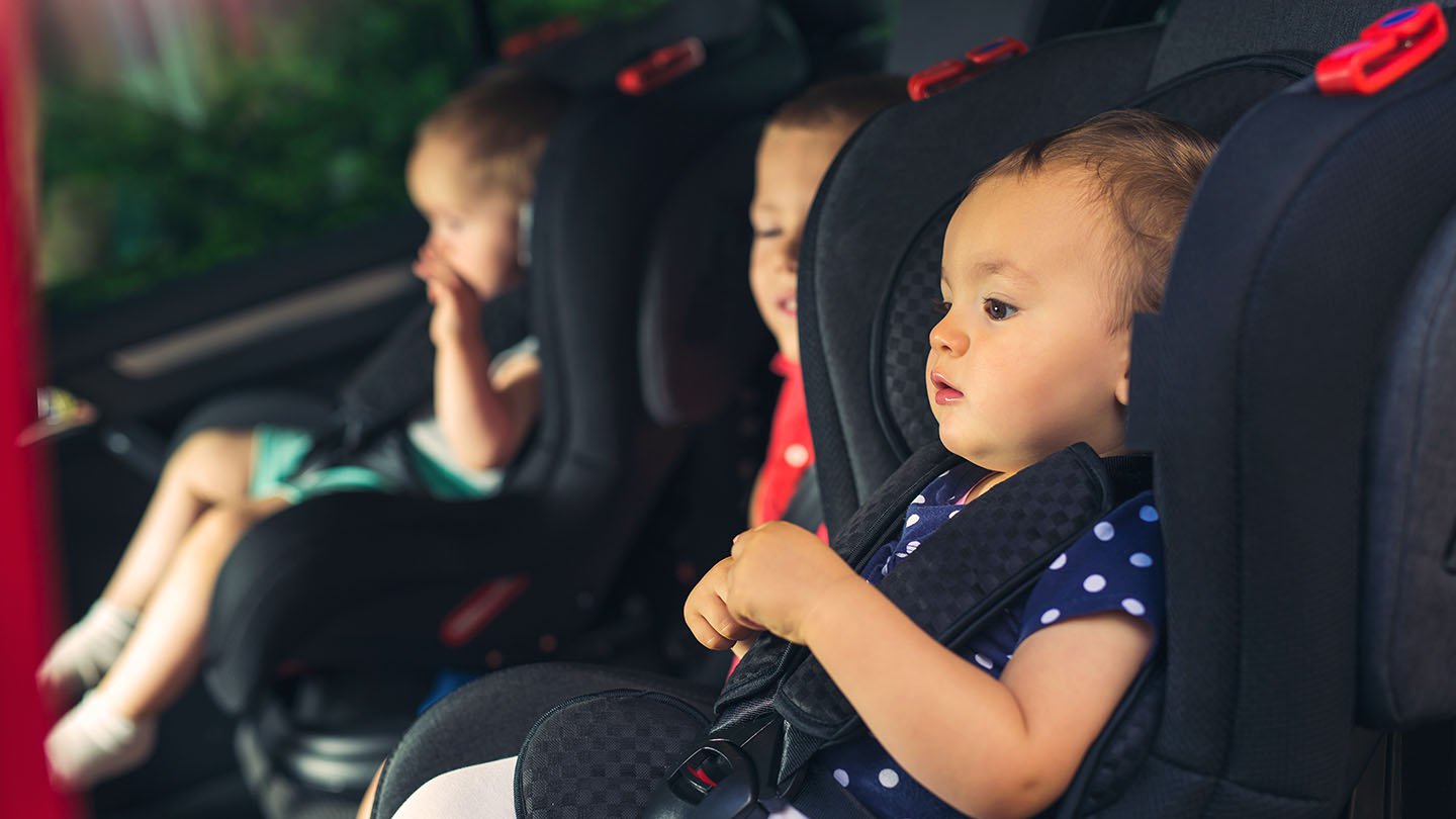 Asiento infantil para coche