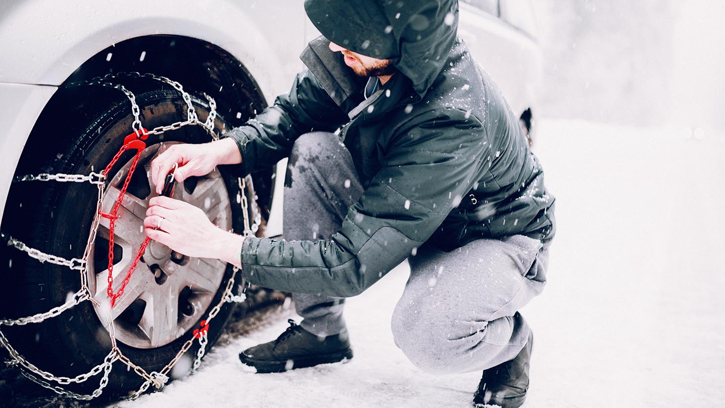 Cadenas de tela o metálicas: ventajas e inconvenientes para el coche