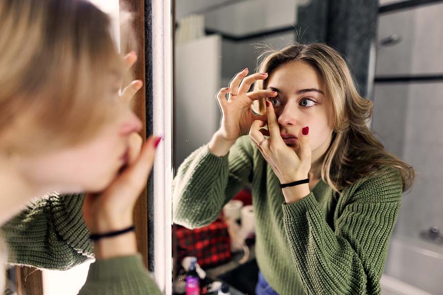 Buenas y malas prácticas en el uso de las lentillas