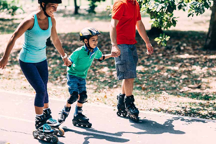 Aprende a patinar y haz deporte sobre ruedas