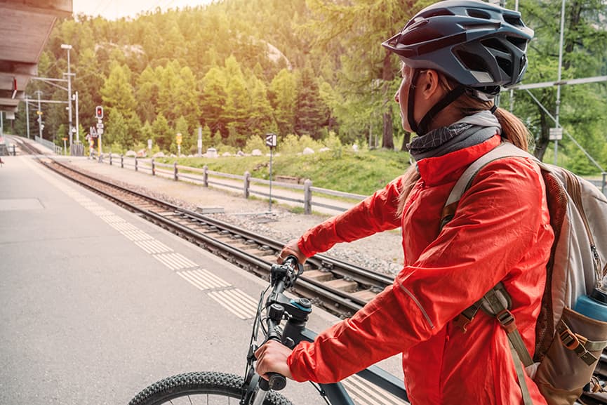 ¿Se puede llevar el patinete o la bicicleta en el tren? Normativas en España