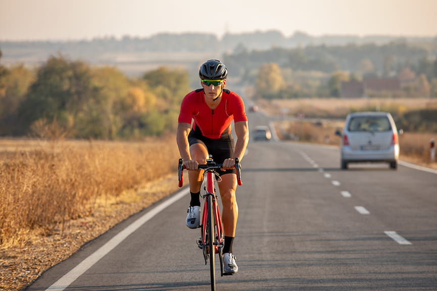 Cómo adelantar a ciclicistas de forma segura.