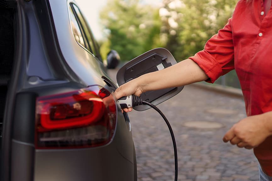 Cargar un coche eléctrico