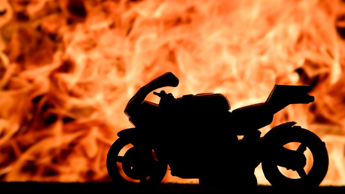 Seguro de moto a terceros con robo e incendio