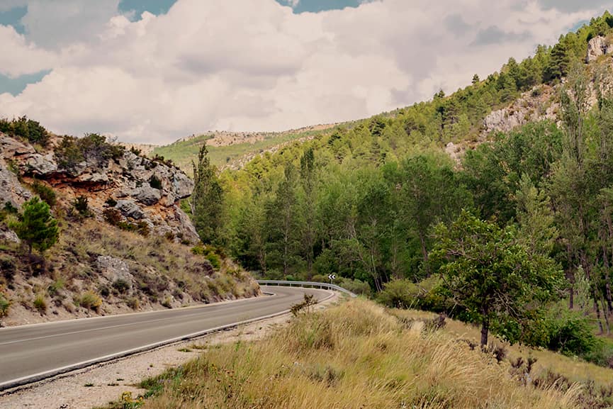 Las mejores rutas en moto por Aragón