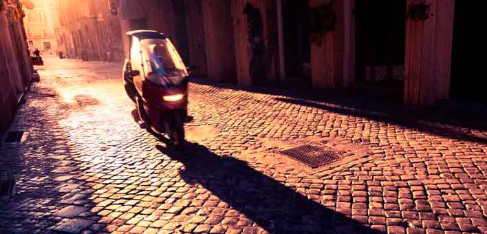 Motos con techo: ventajas, inconvenientes y seguro
