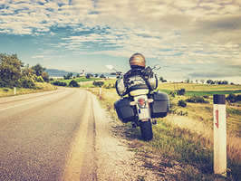 10 Elementos que debemos incluir para viajar en moto