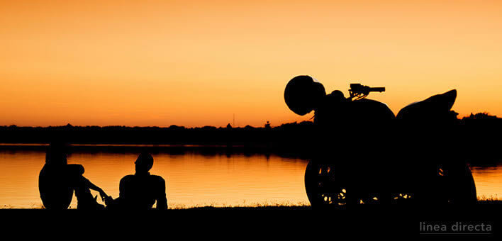 Tips para conducir la moto con un acompañante