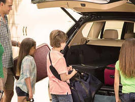 Consejos útiles para viajar seguro en coche en verano