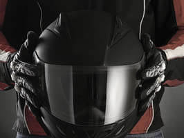 ¿Cómo elegir el casco de moto de forma correcta?